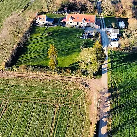 Ferme De Noyes 3*